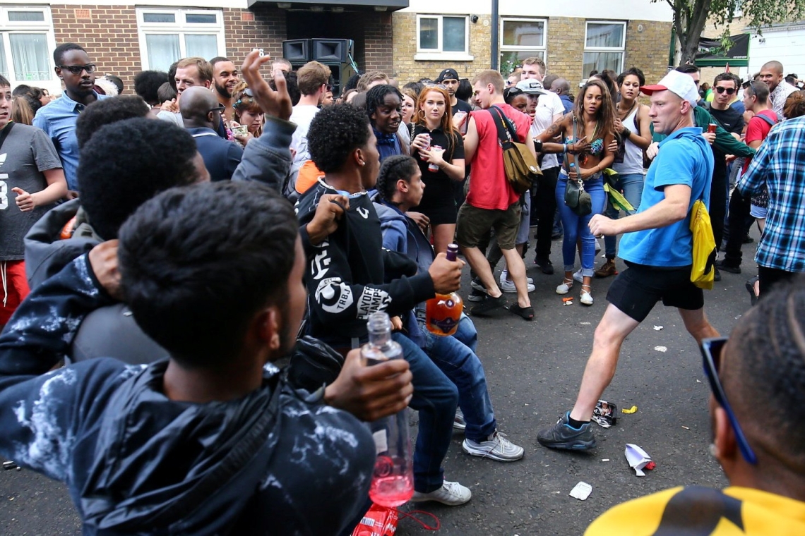 violences au carnaval de notting hill à londres